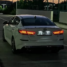 Kia Optima 2019