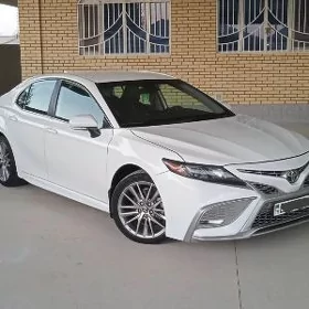 Toyota Camry 2022