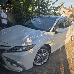 Toyota Camry 2023