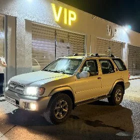 Nissan Pathfinder 2002