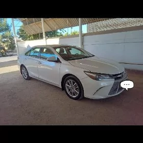 Toyota Camry 2017