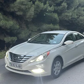 Hyundai Sonata 2011
