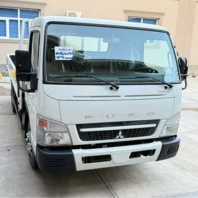 Mitsubishi Canter 2025