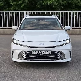 Toyota Camry 2025