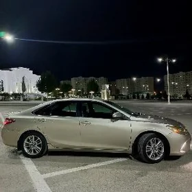 Toyota Camry 2016