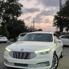 Ford Taurus 2021