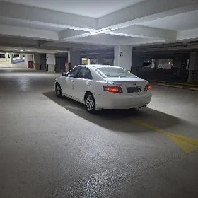 Toyota Camry 2011