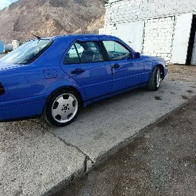 Mercedes-Benz E280 1995