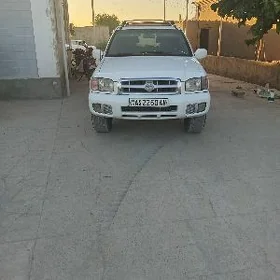 Nissan Pathfinder 2001