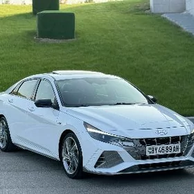 Hyundai Elantra 2021