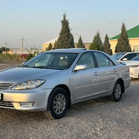 Toyota Camry 2004