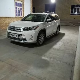 Toyota Highlander 2017