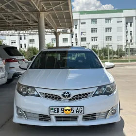 Toyota Camry 2012
