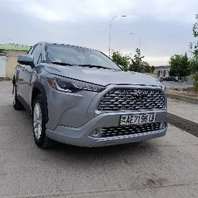 Toyota Corolla Cross 2023