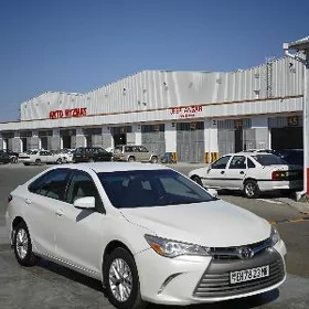 Toyota Camry 2016