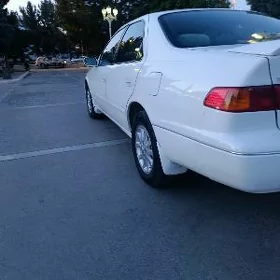 Toyota Camry 1999