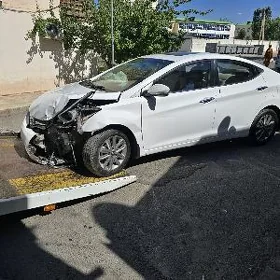 Hyundai Elantra 2014