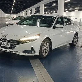 Hyundai Elantra 2021