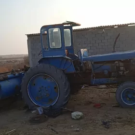 MTZ T-28 2000