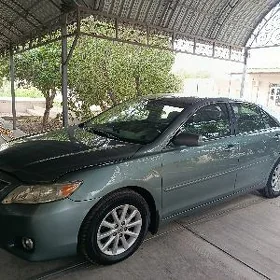 Toyota Camry 2010