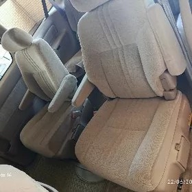 Toyota Sienna 2002