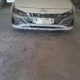 Hyundai Elantra 2021