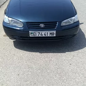 Toyota Camry 1997