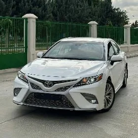 Toyota Camry 2020