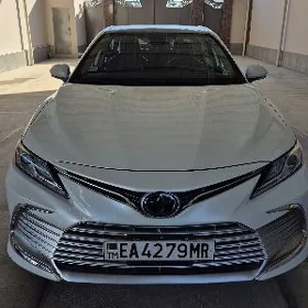 Toyota Camry 2022