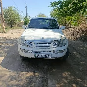 SsangYong Rexton W 2002
