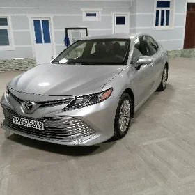 Toyota Camry 2020