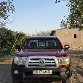 Toyota Tacoma 2011