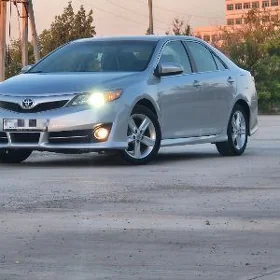 Toyota Camry 2012