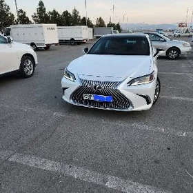 Lexus ES 350 2019
