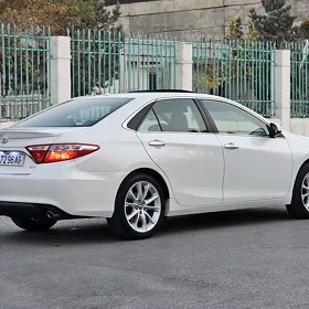 Toyota Camry 2017