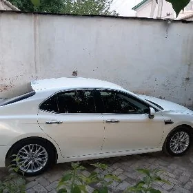 Toyota Camry 2020