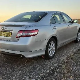 Toyota Camry 2011