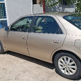 Toyota Camry 2000