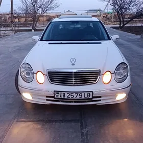Mercedes-Benz E320 2002