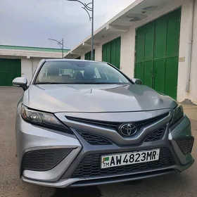 Toyota Camry 2022