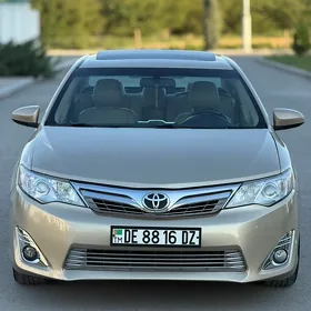 Toyota Camry 2012