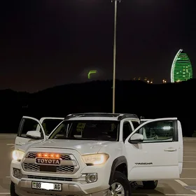 Toyota Tacoma 2016