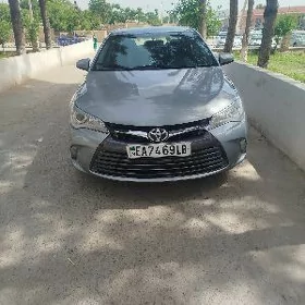 Toyota Camry 2017
