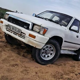 Toyota Hilux 1991