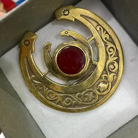 broş
