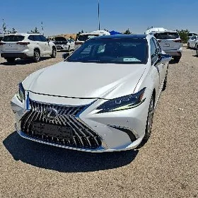 Lexus ES 350 2022