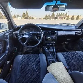 Toyota Corona 1995