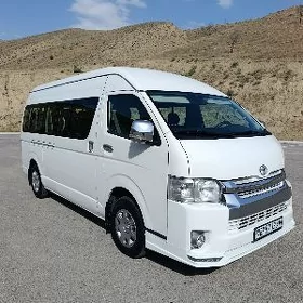 Toyota Hiace 2009
