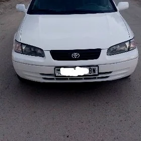 Toyota Camry 1999