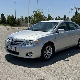 Toyota Camry 2011